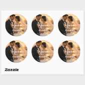 Romantic Sunset Beach Bride and Groom Wedding  Ronde Sticker (Vel)
