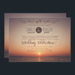 Romantic Sunset Beach Wedding Invitation Kaart<br><div class="desc">Het ruilen van stemmen buiten in de zon bij zonsondergang op het strand is erg droomig en romantisch. Kies deze uitnodiging voor een bruidend zonsstrand als je een bruiloft op een bestemming of een bruinkoolbruiloft op zonsondergang plant. Voeg uw douanetekst aan dit ontwerp toe door de "Edit this design sjabloon"vakjes...</div>