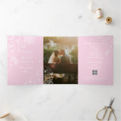 Romantic Wedding Peonies Delicate Blush Pink Drieluik Uitnodiging (Binnen)