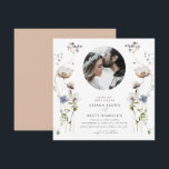 Romantic Wildflower Calligraphy Wedding Invitation Kaart<br><div class="desc">Romantic Wildflower Calligraphy Wedding Invitation. Rol neer en klik op dit collectie om de volledige reeks te vinden.</div>