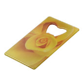 Romantic Yellow Rose Petals Creditkaart Flessenopener (Voorkant Gekanteld)