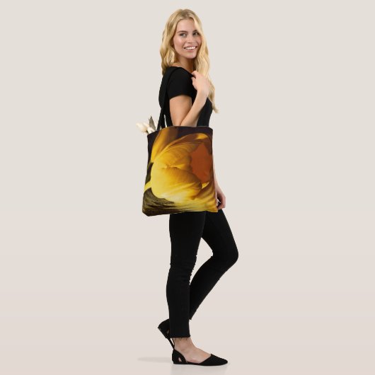 Romantic Yellow Tulip Tote Bag (Op model)