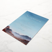 Romantisch Blau Berglandschap Folie Uitnodiging (Gedraaid)