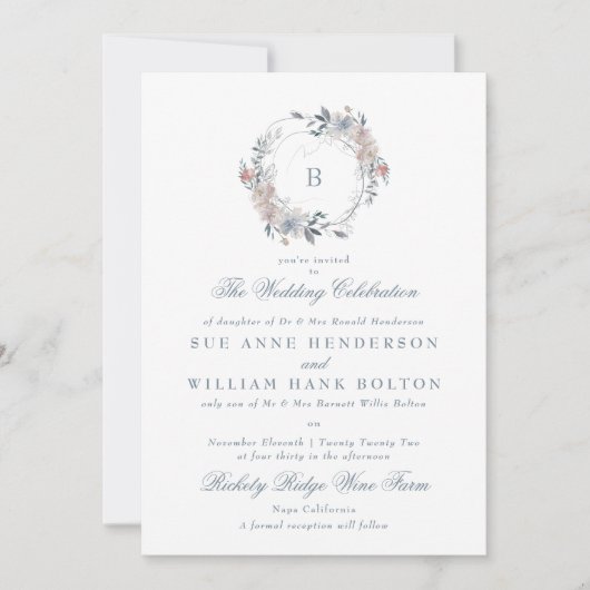 Romantisch Bloemen Monogram Krans Foto Huwelijk Kaart (Voorkant)