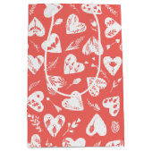 Romantisch Bloemen Valentijn Harten Patroon Koraal Medium Cadeauzakje (Voorkant)