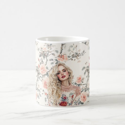 Romantisch blond haar meisje perzikrozen bloemig koffiemok (Center)