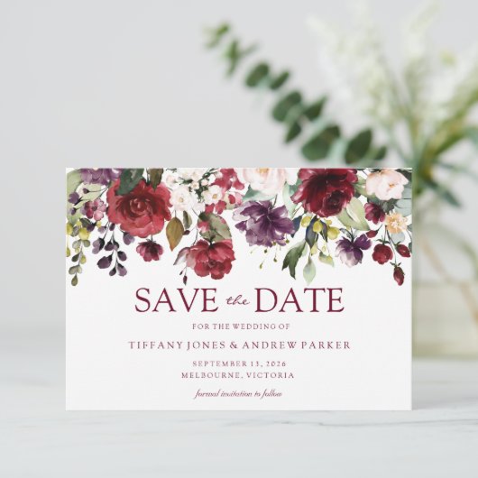 Romantisch Bourgondië Rood Trouwen Save The Date Kaart (Staand voorkant)