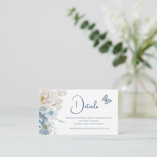 Romantisch Dusty Blue Floral Details Huwelijk Informatiekaartje (Staand voorkant)