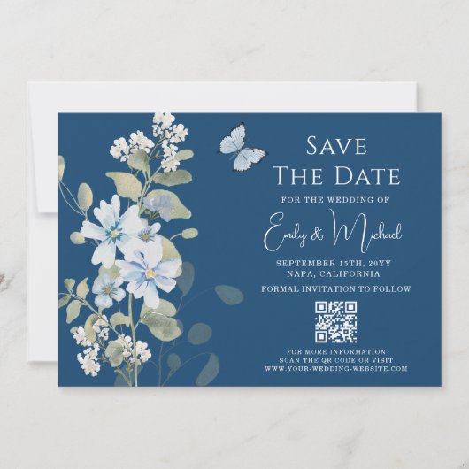 Romantisch Dusty Blue Floral QR Code Huwelijk Save The Date (Voorkant)