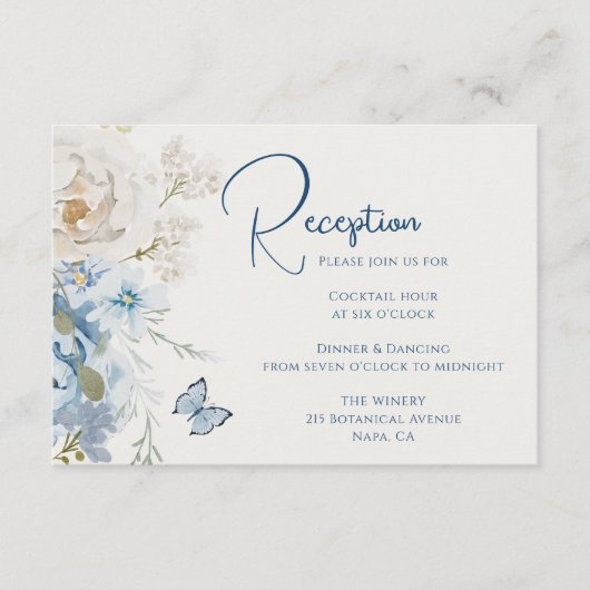Romantisch Dusty Blue Floral Receptie Trouwen Informatiekaartje (Voorkant)