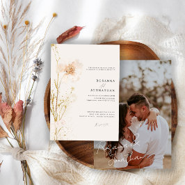 Romantisch goud & blos geperste bloemen bruiloft kaart