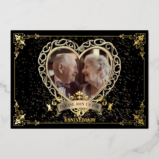 Romantisch Gouden liefde hart 50e Jubileum Foto Folie Uitnodiging (Voorkant)