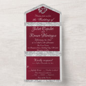 Romantisch hart, lint en glitter op Bourgogne All In One Uitnodiging (Binnen)