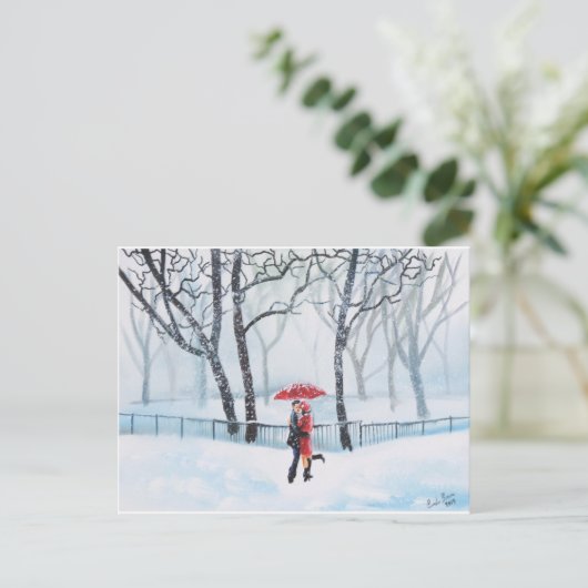 Romantisch koppel danst op sneeuwrode paraplu briefkaart (Staand voorkant)