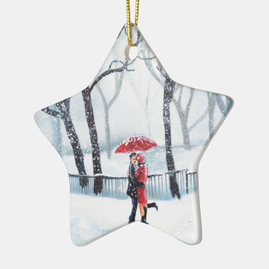 Romantisch koppel danst op sneeuwrode paraplu keramisch ornament (Links)