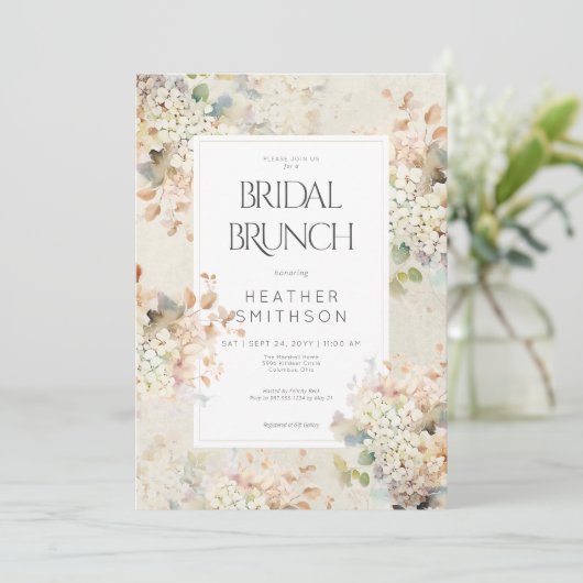 Romantisch Neutraal Hortensia's Bruids Brunch Kaart (Staand voorkant)