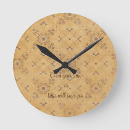 Romantisch ontwerp ronde klok