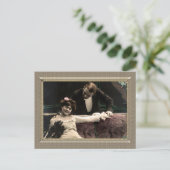 Romantisch paar - staren over haar schouder briefkaart (Staand voorkant)