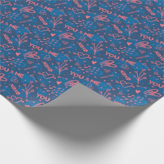 Romantisch Patroon Jij En Ik. Roze Blauw Op Marine Cadeaupapier (Hoek)
