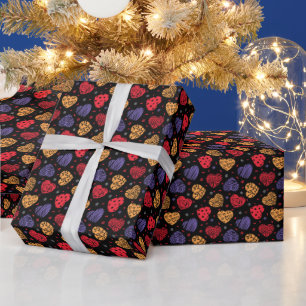 Romantisch patroon van kleurrijke harten op een do cadeaupapier