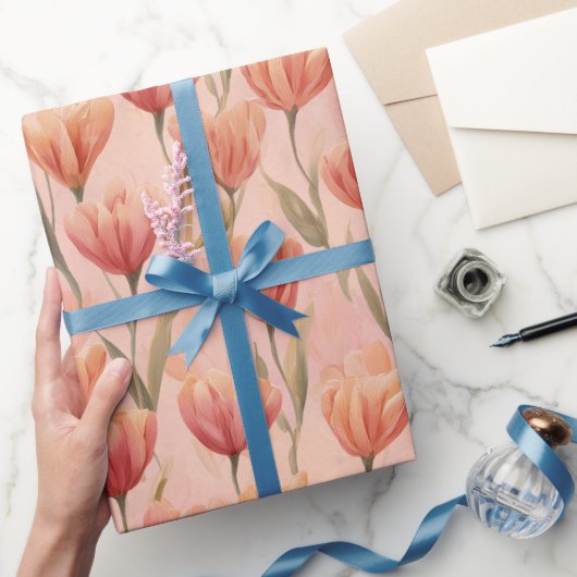 Romantisch Perzik Koraal Tulp Aquarel Patroon Cadeaupapier (Geschenken)