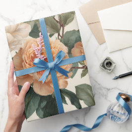 Romantisch perzik pioen ivoor bloemmotief cadeaupapier