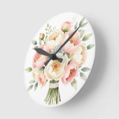 Romantisch pioenboeket met diamanten ring ronde klok (Hoek)