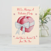 Romantisch rood hart met witte boog valentijn part kaart (Staand voorkant)