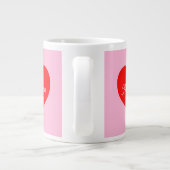 Romantisch rood hart pastel roze gepersonaliseerd grote koffiekop (Achterkant)