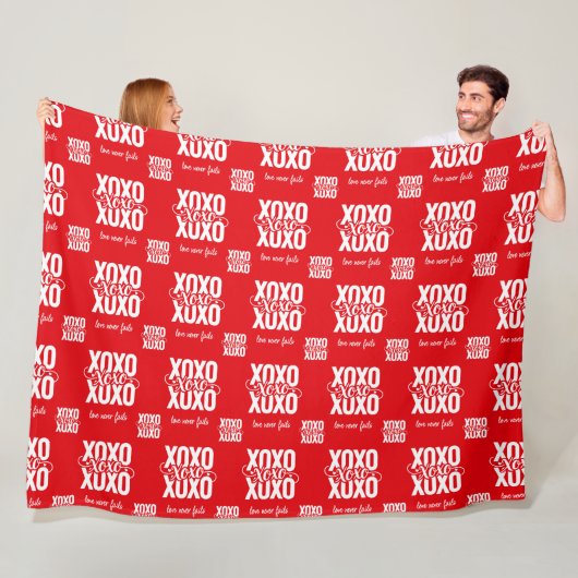 Romantisch Rood XOXO Liefde Faalt Nooit Valentijns Fleece Deken (In situ)