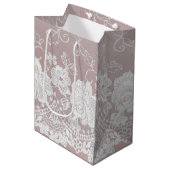 Romantisch Roos Blush Roze Witte Kant Bloemen Huwe Medium Cadeauzakje (Voorkant Gekanteld)