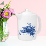 Romantisch Roos in blauw Theepot<br><div class="desc">Romantisch, roos in blauw. *Tekst sjabloon op het juiste niveau voor uw gemak.</div>