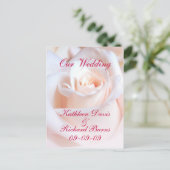 Romantisch Roos Verloving Aankondiging Briefkaart (Staand voorkant)