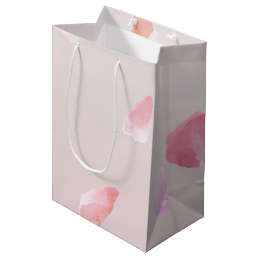 Romantisch Roze Blush Roos Petal Floral Medium Cadeauzakje (Voorkant Gekanteld)