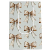 Romantisch Rustiek Groen Wit Goud Boog Huwelijk Medium Cadeauzakje (Achterkant)