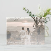 Romantisch Script Kalligrafie Voeg foto bruiloft t Save The Date (Staand voorkant)