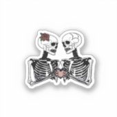 Romantisch Skeleton Paar – Gotisch met harthanden Sticker (Voorkant)