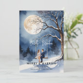 Romantisch stel onder blote boom in besneeuwde nac save the date (Staand voorkant)