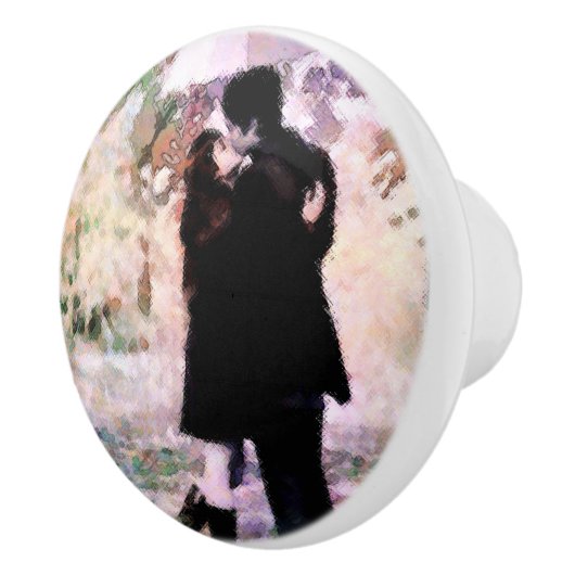 Romantisch stel verliefd op kussen in de regen keramische knop (Rechts)