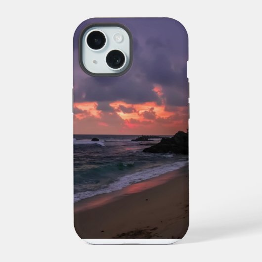 Romantisch strand bij schemering iPhone 15 case (Achterkant)