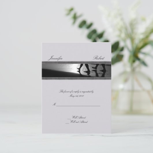 Romantisch Stroll Monogram in Silver Response Kaar Uitnodiging Briefkaart (Staand voorkant)