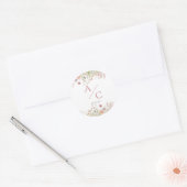 Romantisch Trouwmonogram met Wilde Bloemen Ronde Sticker (Envelop)