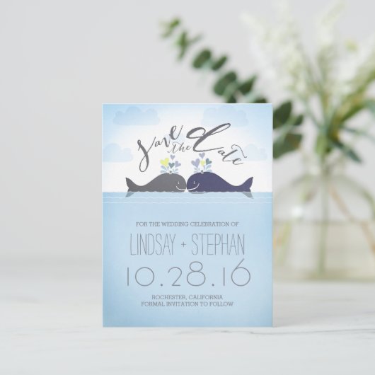 Romantisch walvispaar slaat de datum op aankondigingskaart (Staand voorkant)
