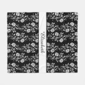 Romantisch zwart-wit bloemmotief naamprint fleece deken (Voorkant (Horizontaal))