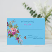 Romantische bloemen en vlinder op blauwe RSVP (Staand voorkant)