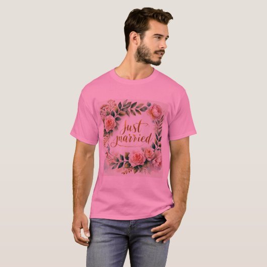 Romantische bloemenkrans net getrouwd met Mannen t T-shirt (Voorkant volledig)