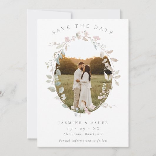 Romantische Blush Bloemen Krans Foto Huwelijk Save The Date (Voorkant)