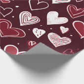 Romantische Bourgondische handgetekende harten Val Cadeaupapier (Hoek)