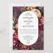 Romantische Chrysanthemum op Midnight Plum Wedding Kaart (Voorkant)