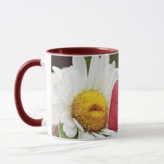 Romantische Daisy met Rode Hart accenten Mok (Links)